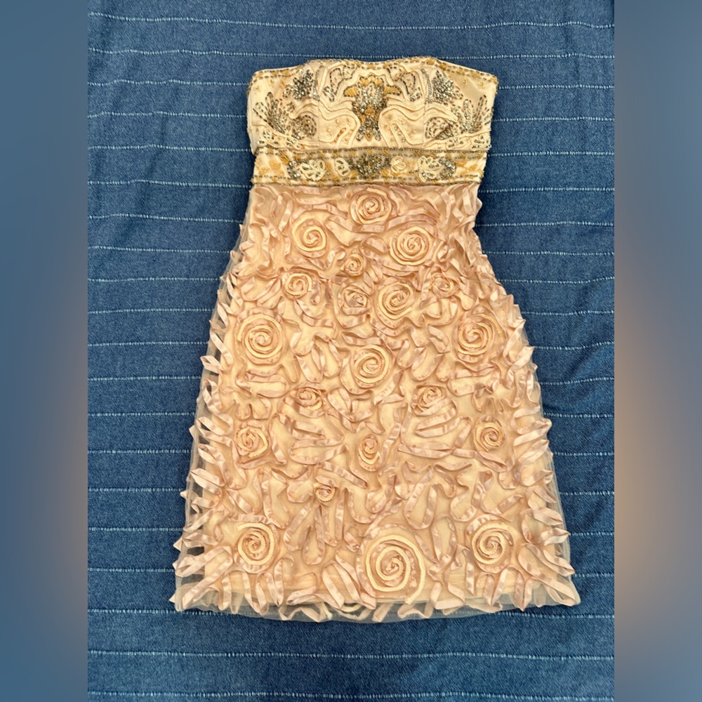 Sue Wong champagne and Gold Embellished Mini cocktail Dress